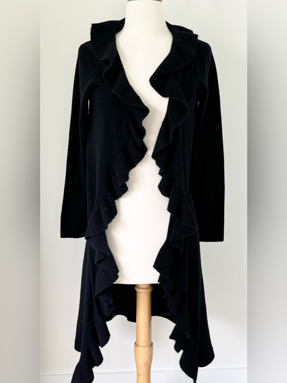 NEIMAN MARCUS black 100% cashmere ruffle long duster open cardigan
